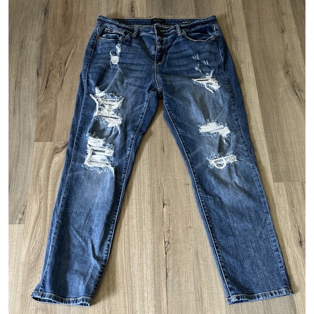 Judy Blue Womens Boyfriend Fit Distressed Jeans 15/32 Blue JB8286MD